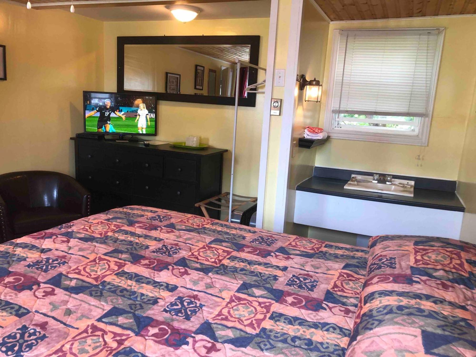 Lakelawn B&B&Motel Yarmouth Buitenkant foto